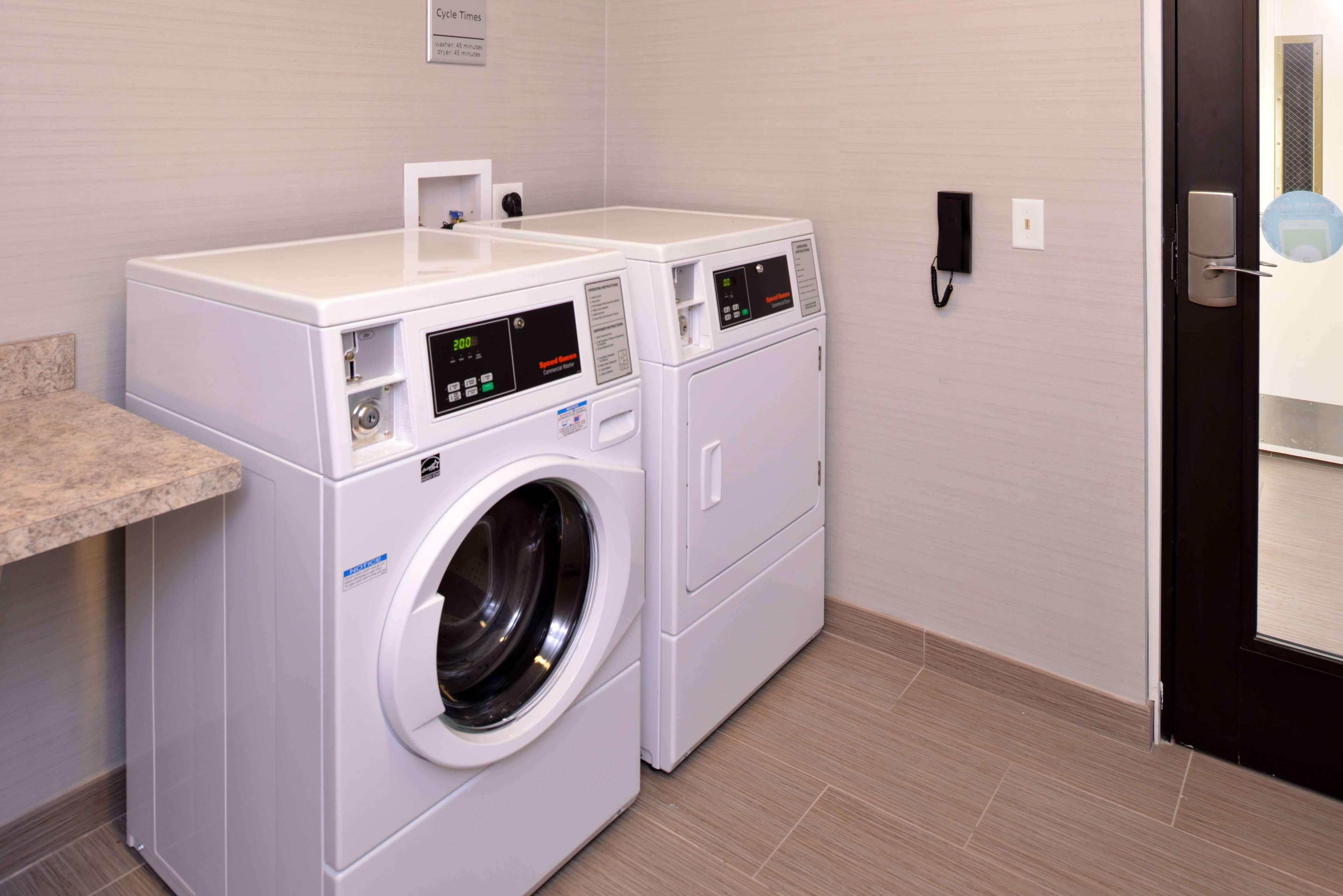 Hampton Inn & Suites Albany-East Greenbush, Ny Екстериор снимка