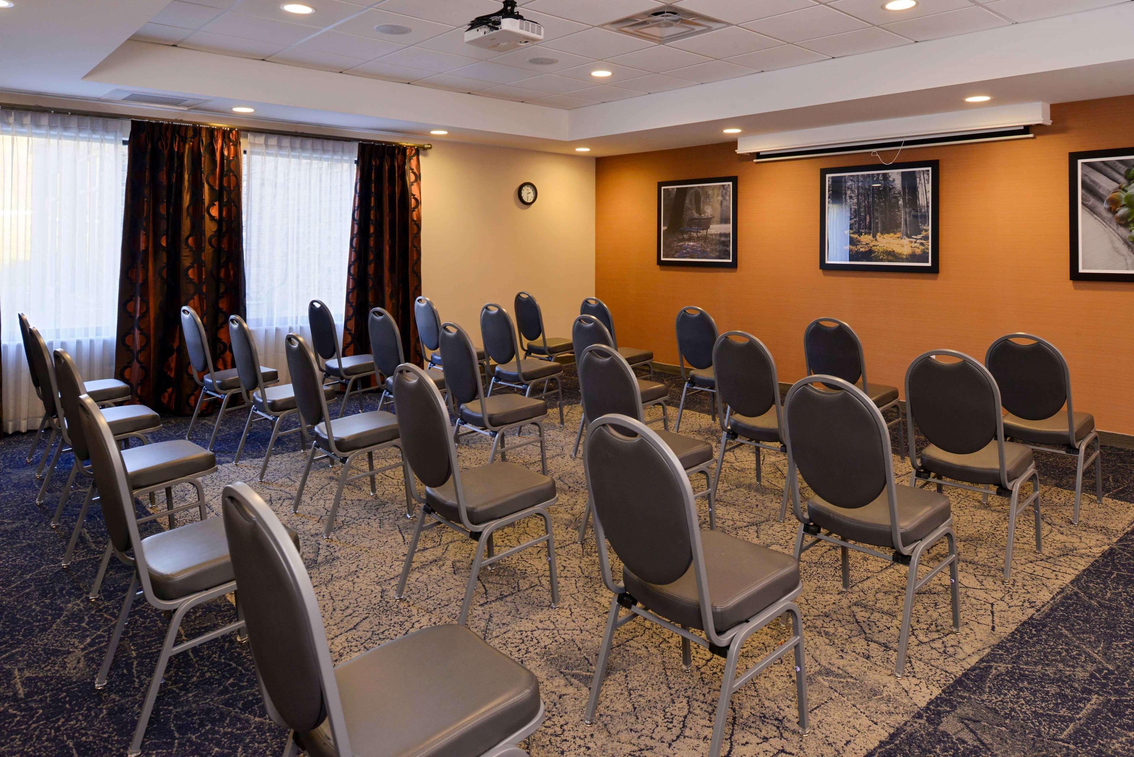Hampton Inn & Suites Albany-East Greenbush, Ny Екстериор снимка